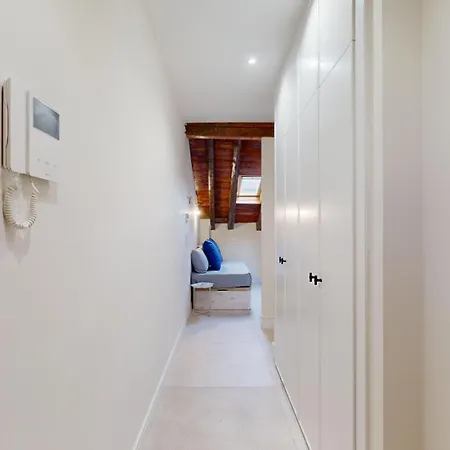 Santa Cruz Apartment Madrid Exterior photo